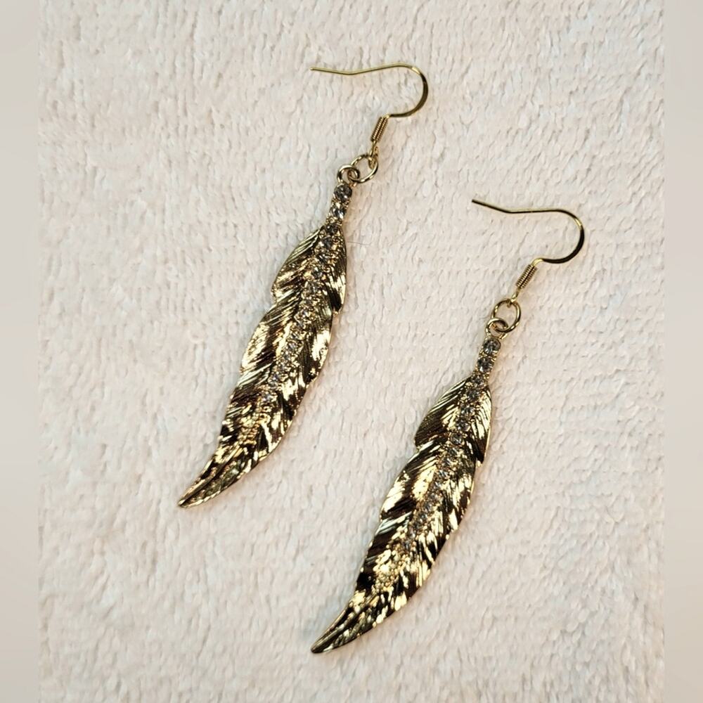 Feather and Rhinestone Statement Dangle Earrings / Pierced - Picture 4 of 6